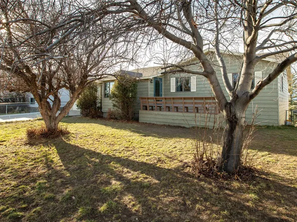 428 Mountain View Blvd, Cut Bank, MT 59427