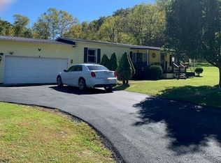 29 Orchid Rd, Hindman, KY 41822