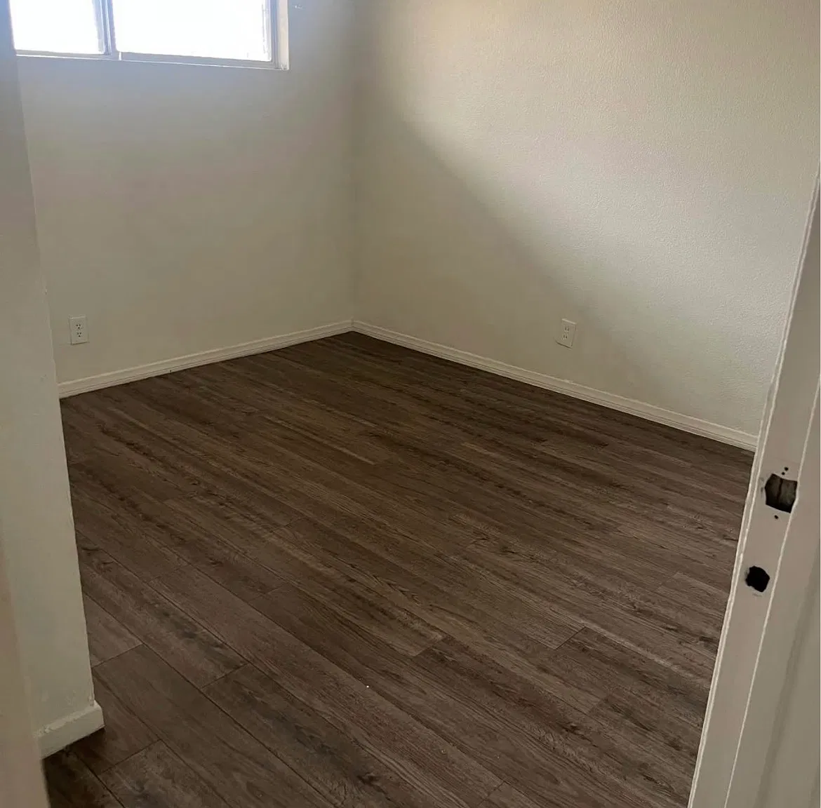 2 bed, $1,050 — Photo 2
