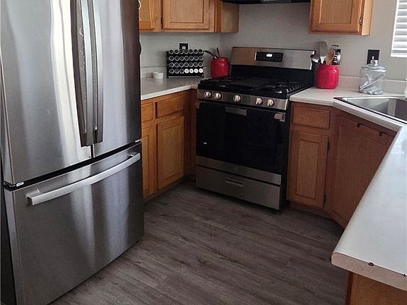 3rd image of 2985 Mount Hope Dr