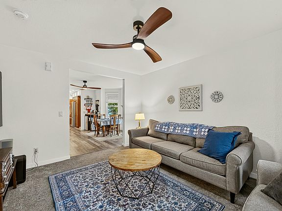 4th image of 237 W 14th St