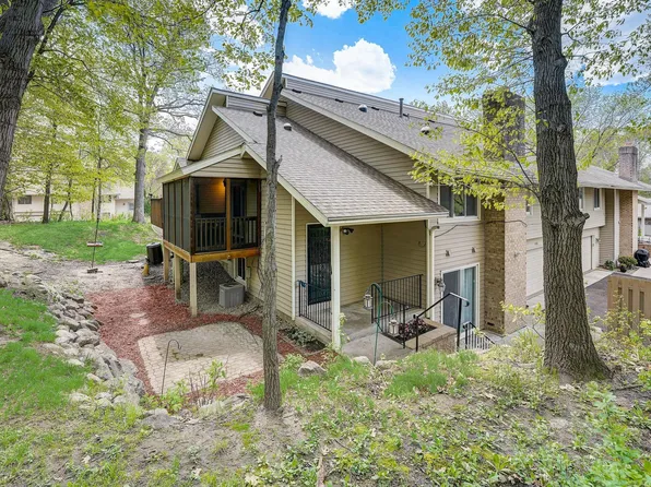 5308 Yorktown Ln N, Plymouth, MN 55442