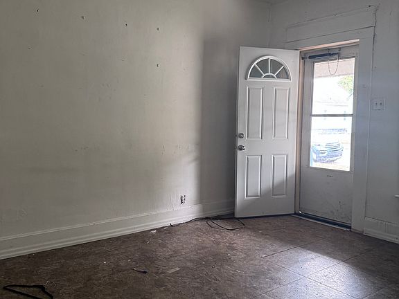 4th image of 1535 8th Ave