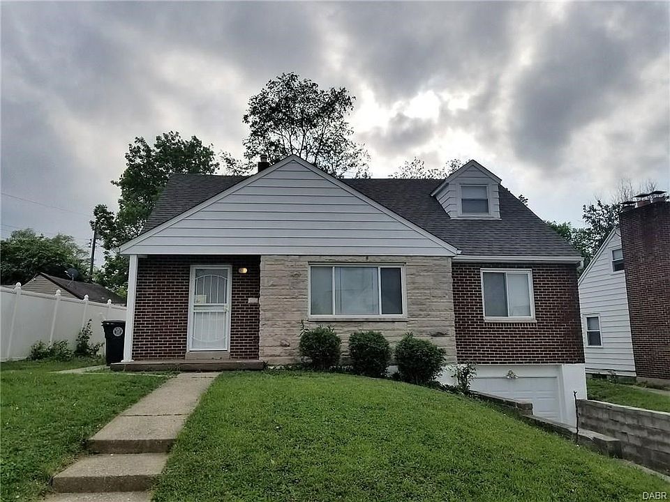 1st image of 418 Rockcliff Cir