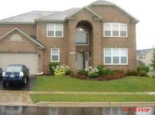 600 Donegal Dr, Elgin, IL 60124