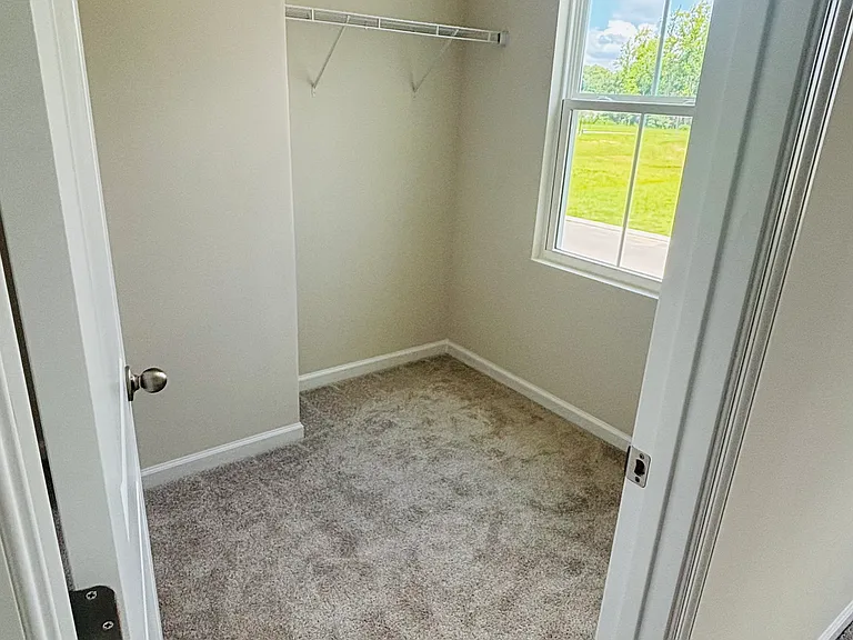 367 Myrtle Meadows Dr — Photo 4