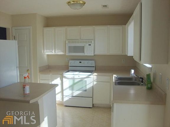 5th image of 120 Bombay Ln