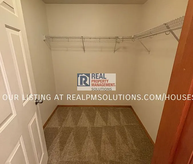 470 Lair Ln — Photo 12