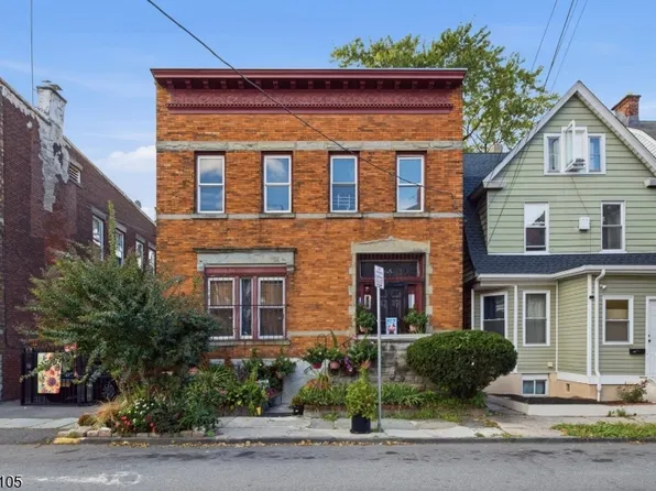 45 S 9th St, Newark City, NJ 07107