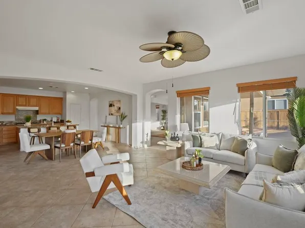 1418 Oakpoint Ave, Chula Vista, CA 91913