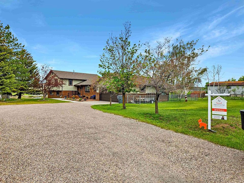 1st image of 102 Broken Circle Dr