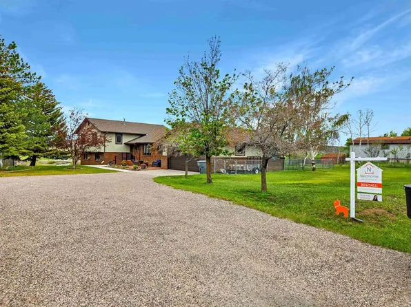 102 Broken Circle Dr, Evanston, WY 82930