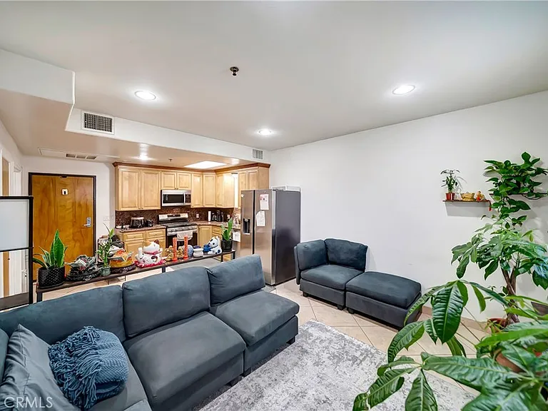 316 S New Hampshire Ave #203 — Photo 3