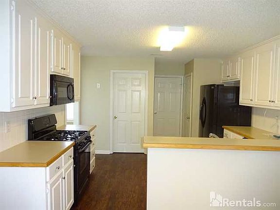 4th image of 1451 Elena Dr