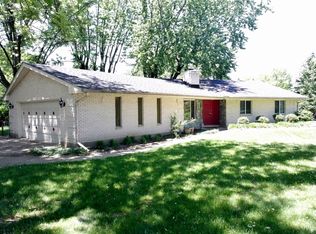 381 Silvertree Ln, Dayton, OH 45459