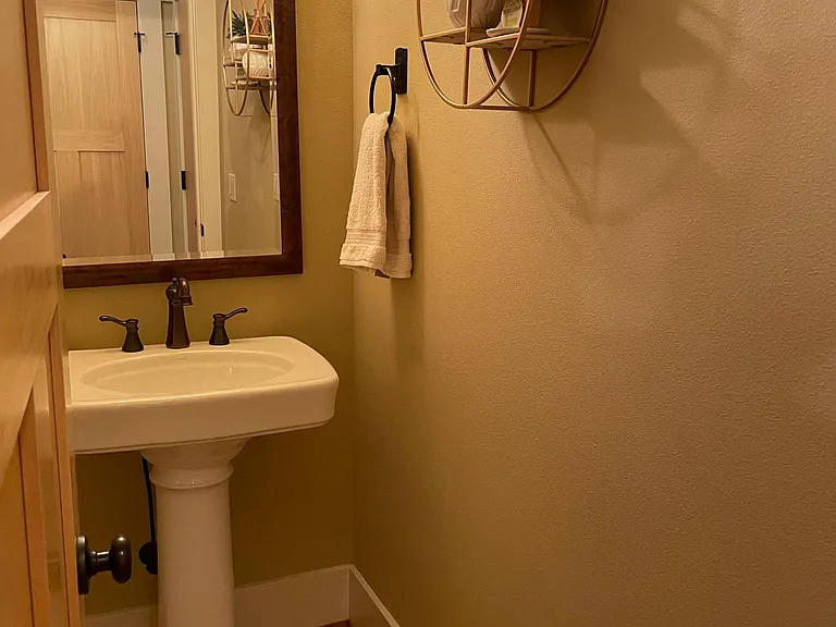 837 Yosemite Dr — Photo 42