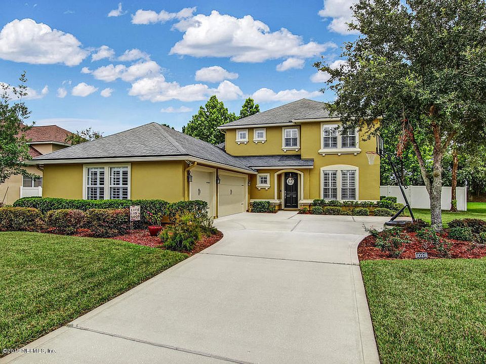 1st image of 1028 W Terranova Way