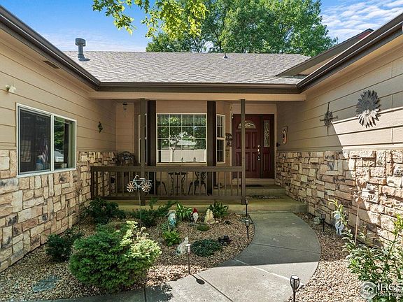 5th image of 347 Marcy Dr