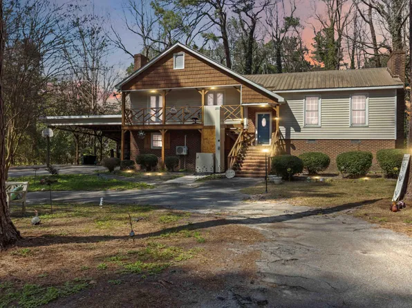 1016 Indianhead Cir, Snow Hill, NC 28580