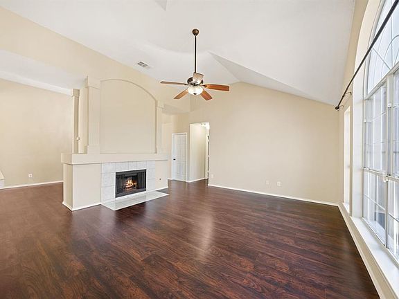 5th image of 6718 Meadowcrest Dr #6718
