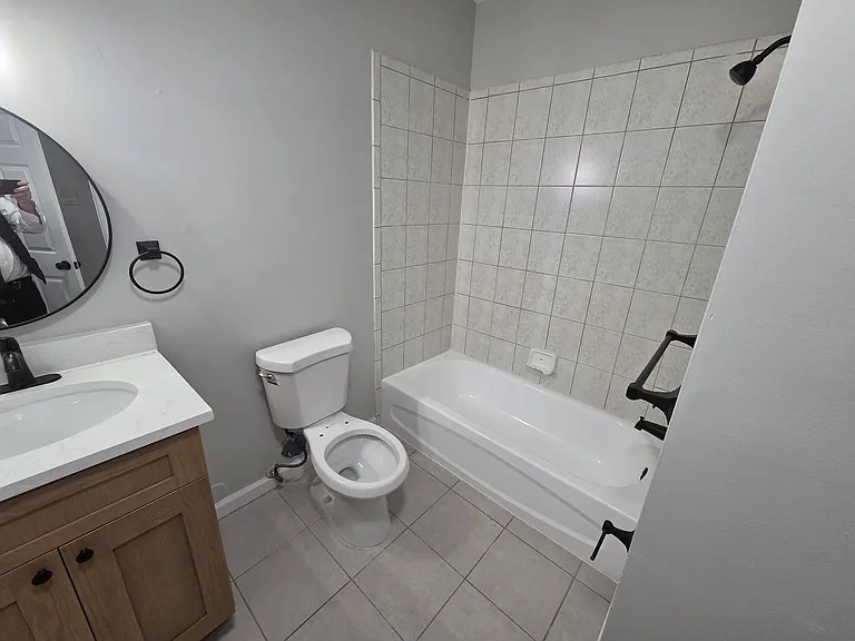 124 2nd St #1 — Photo 5