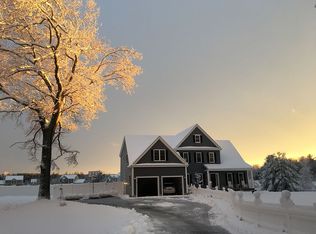 15 Camden Ln, Mansfield, MA 02048
