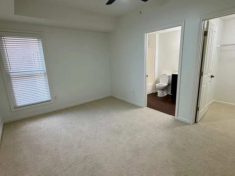 10639 Meeting St #303 — Photo 6