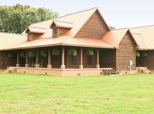 700 Bell Store Rd, Gleason, TN 38229