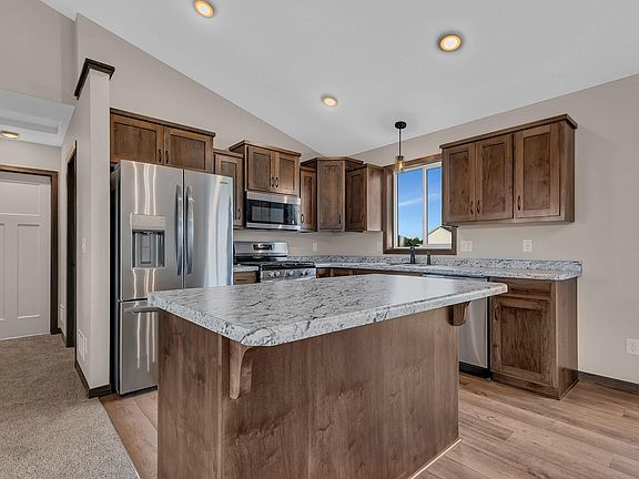 5th image of 803 Prateria Ave