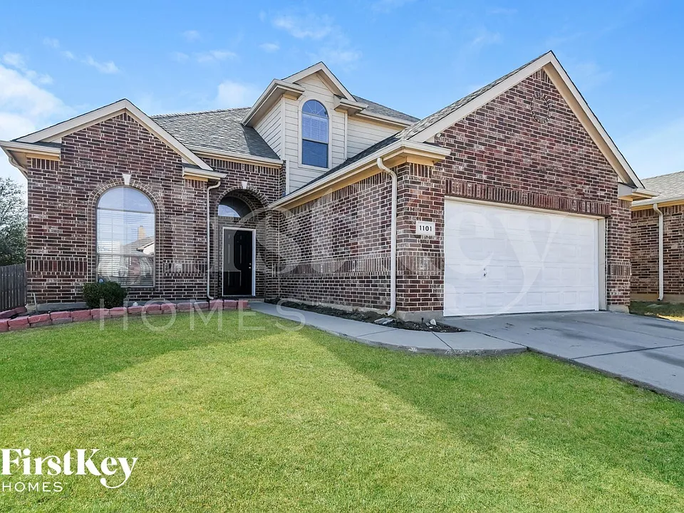 1101 Sunderland Ln