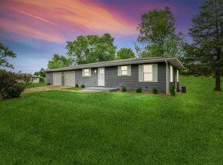 1328 Spring Dr, Herculaneum, MO 63048