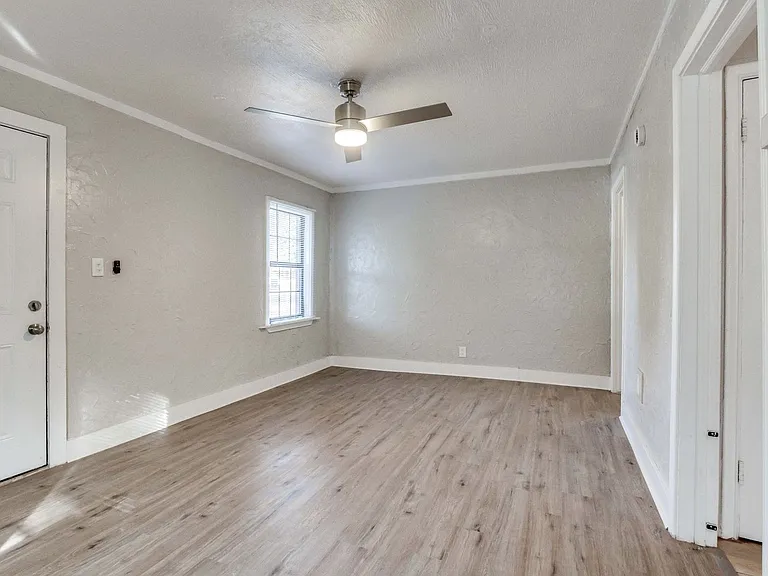 506 E Curtis Dr — Photo 5