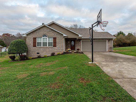 3rd image of 5644 Brandon Park Dr
