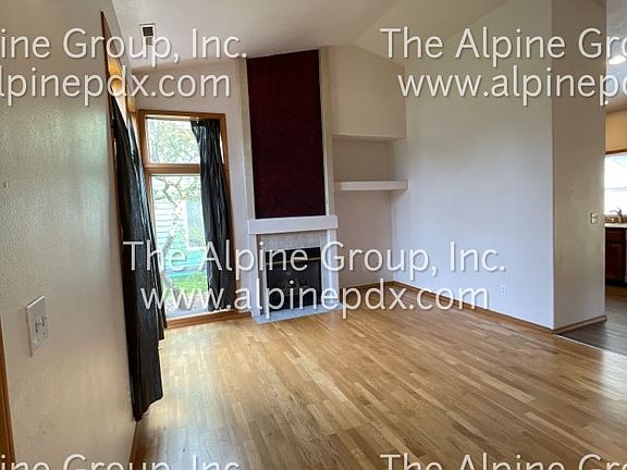 4th image of 2132 NE Clarendon St