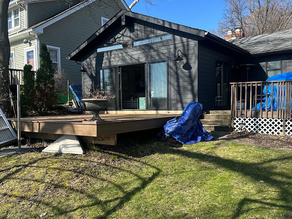 1st image of 4020 Hillcrest Dr
