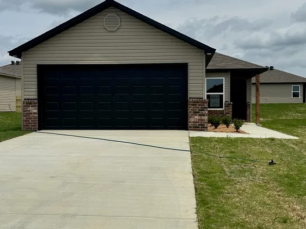 3120 Emerald Park Trl, Bauxite, AR 72011