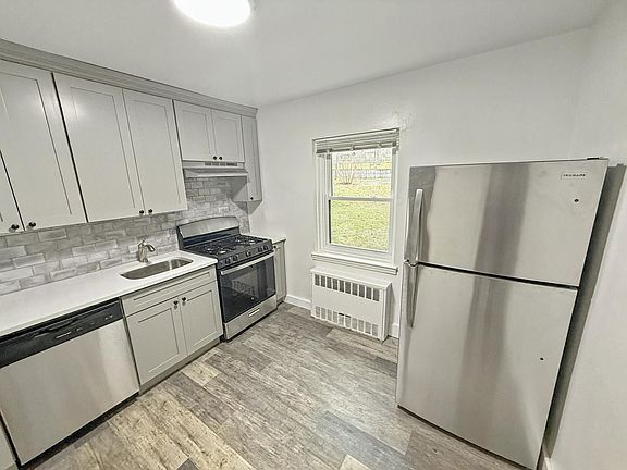 5th image of 83-144 Fairmont Ave