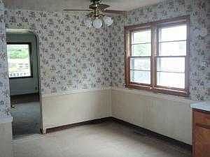 5th image of 543 Detroit Ave