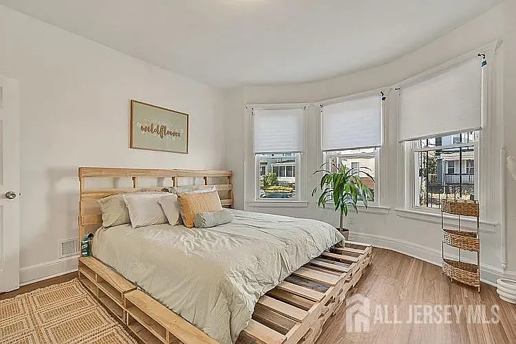 110 N 17th St — Photo 11
