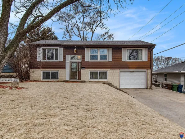 7302 S 41st Ter, Bellevue, NE 68147