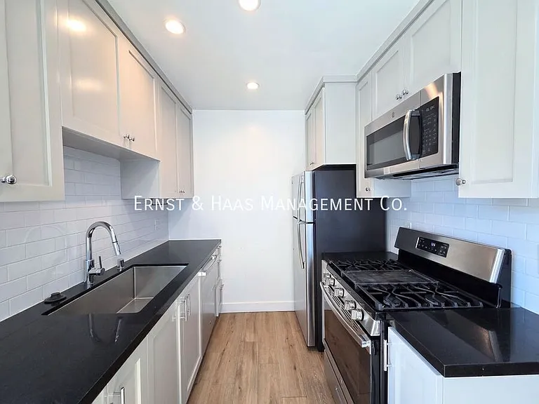 1545 Obispo Ave #8 — Photo 7