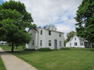 206 N 11th St, Forest City, IA 50436