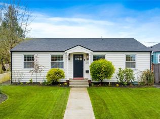 2735 57th Ave SW, Seattle, WA 98116