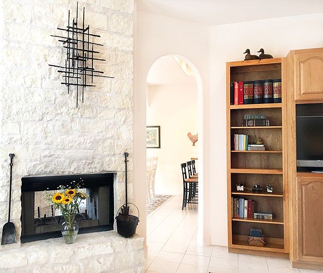 1st image of 711 Lupine Ln