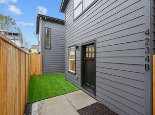 4234 SE Yamhill St UNIT 2, Portland, OR 97215