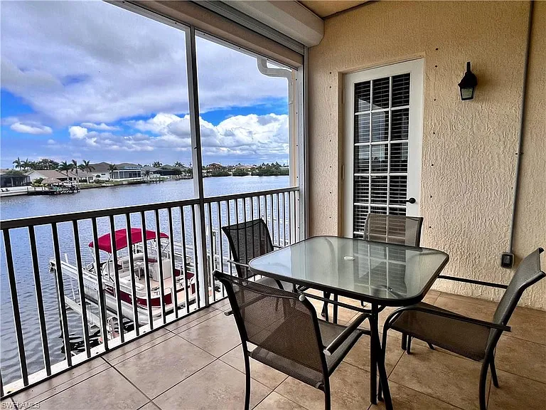190 Shadroe Cove Cir #703 — Photo 31