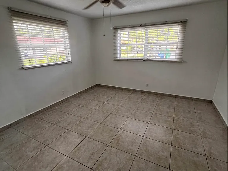 NW 110th Ln — Photo 11