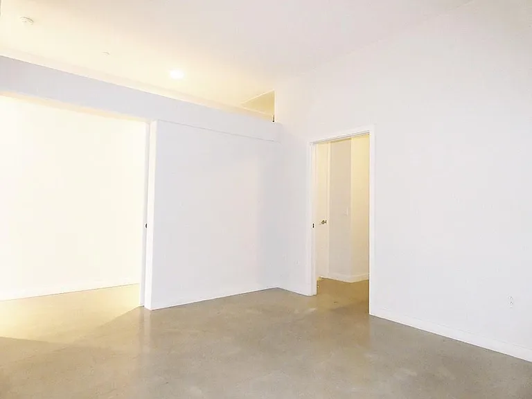 507 Sabine St #704 — Photo 12