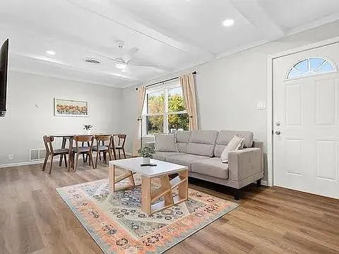 621 Cook St — Photo 4
