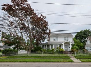 29 Devon Rd, Hempstead, NY 11550